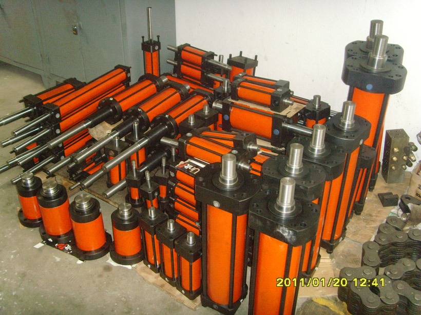 Various hydraulic cylinders